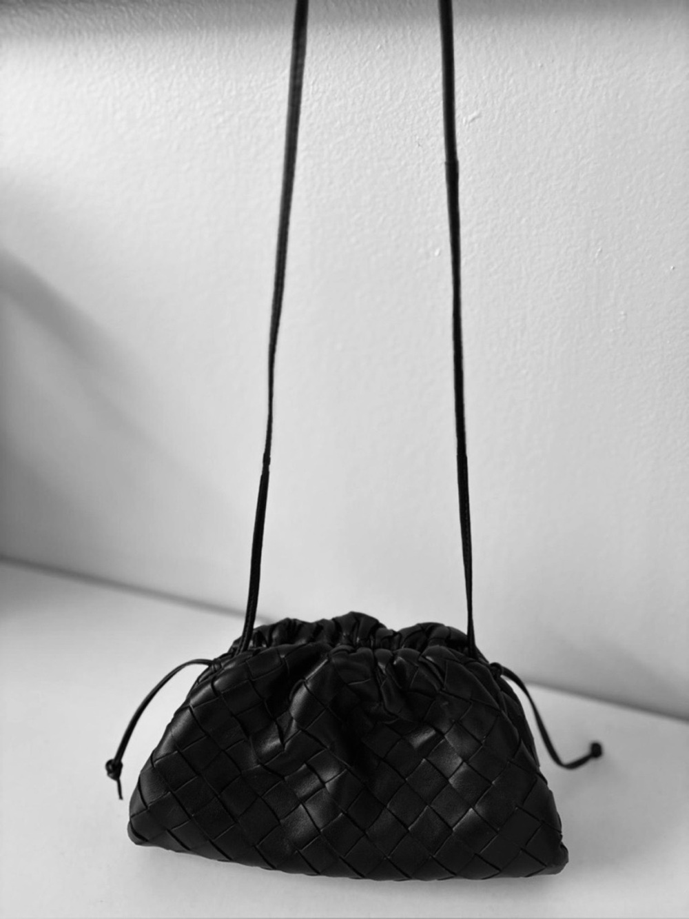 Bottega Veneta Nappa Intrecciato Crossbody Pouch Black - Picture 4 of 5